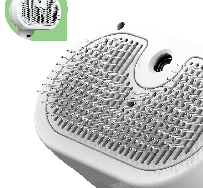 Self-Cleaning Pet Grooming Comb with Mist